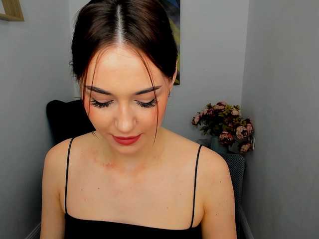 MakeYouHappy's BongaCams show and profile