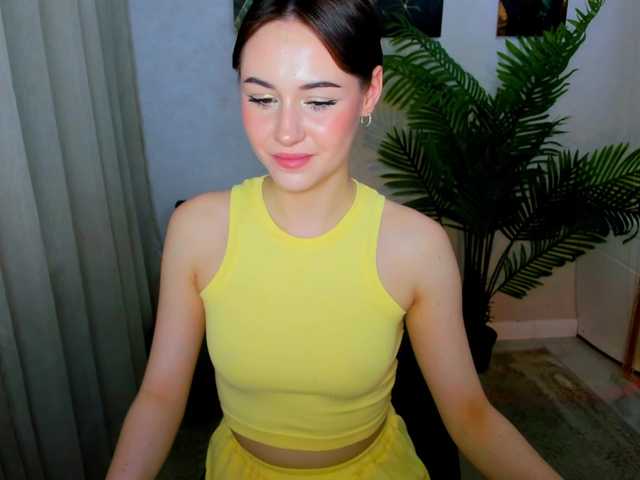 MakeYouHappy's BongaCams show and profile