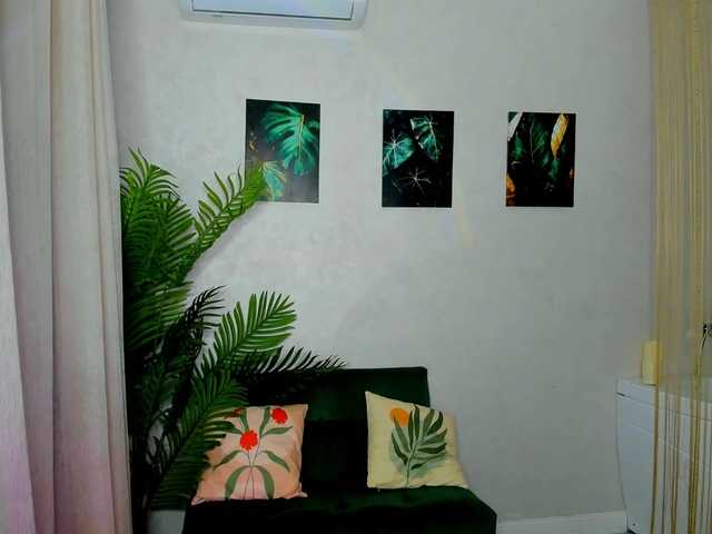 MakeYouHappy's BongaCams show and profile