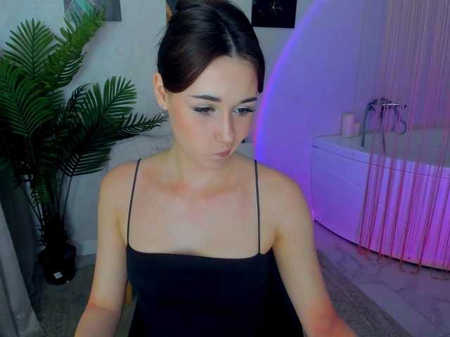 MakeYouHappy's BongaCams show and profile