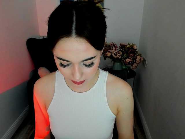 MakeYouHappy's BongaCams show and profile