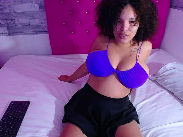 Bignaturalboobs from BongaCams is Freechat