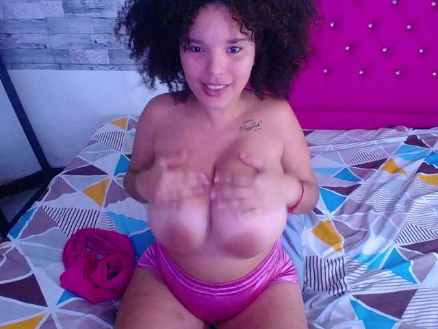 Bignaturalboobs from BongaCams is Freechat