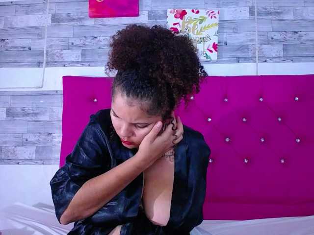 Bignaturalboobs's BongaCams show and profile