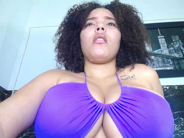 Bignaturalboobs Live Cam on BongaCams and RICams