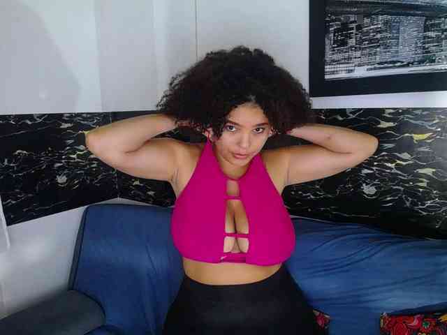 Bignaturalboobs webcam