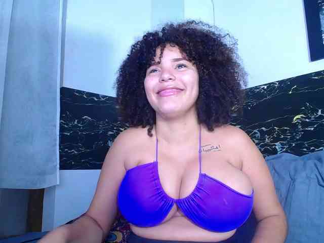 Bignaturalboobs webcam