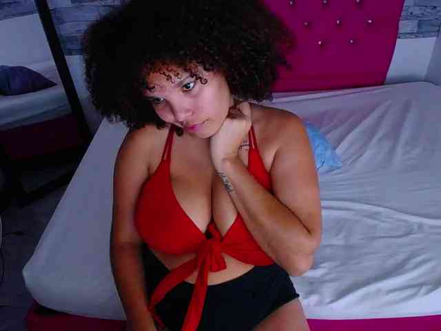 Bignaturalboobs webcam