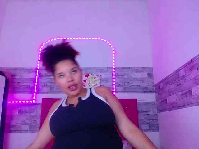 Bignaturalboobs webcam