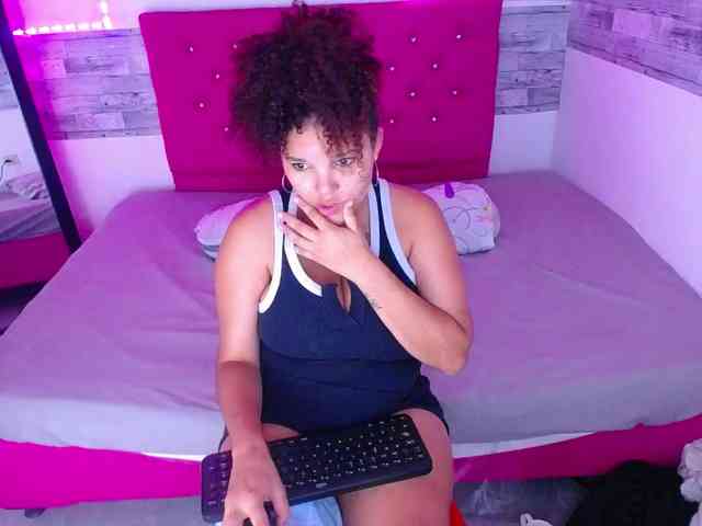 Bignaturalboobs webcam