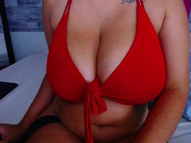 Bignaturalboobs webcam