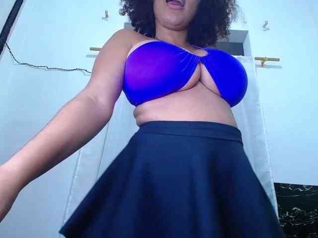 Bignaturalboobs webcam