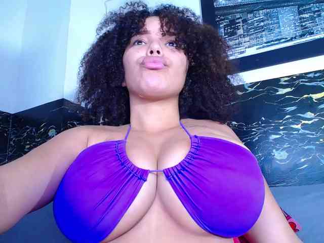 Bignaturalboobs webcam