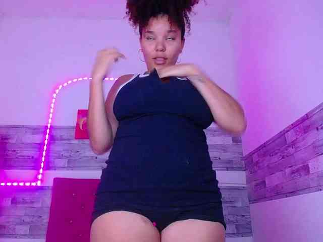 Bignaturalboobs webcam