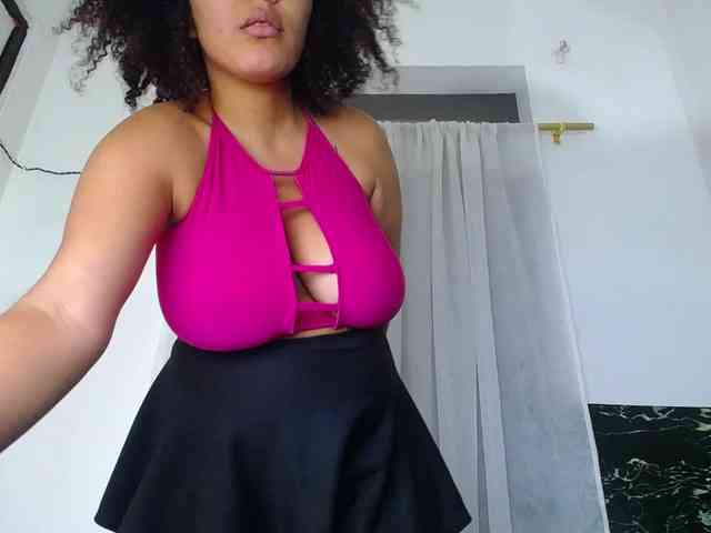 Bignaturalboobs webcam