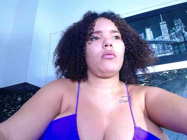 Bignaturalboobs webcam