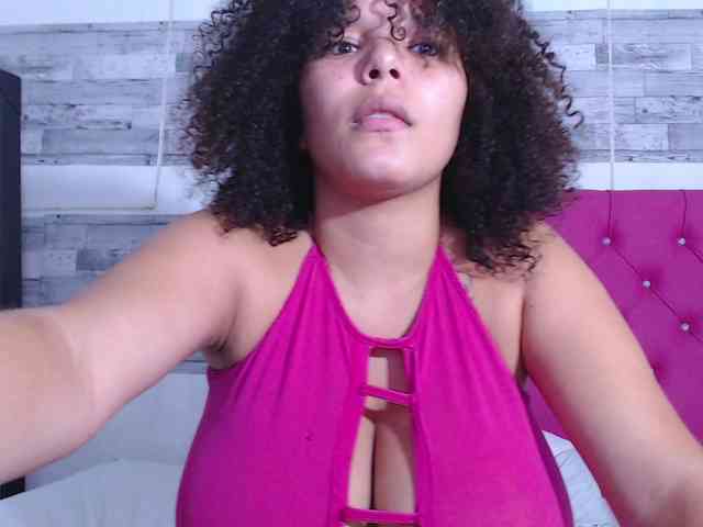 Bignaturalboobs webcam