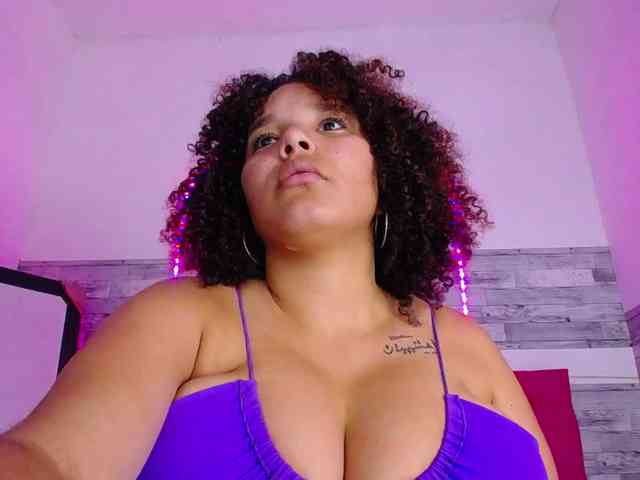 Bignaturalboobs webcam