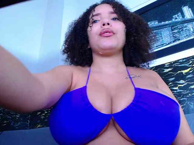 Bignaturalboobs webcam