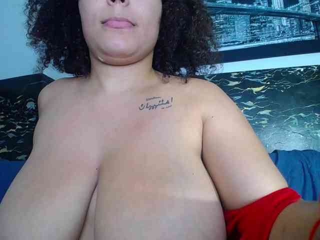 Bignaturalboobs webcam