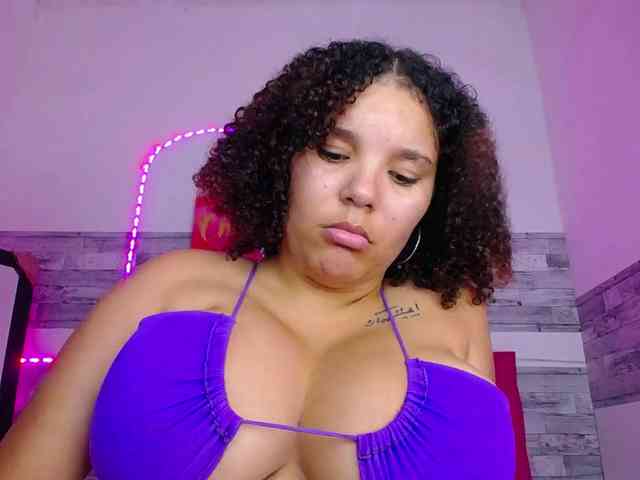 Bignaturalboobs webcam