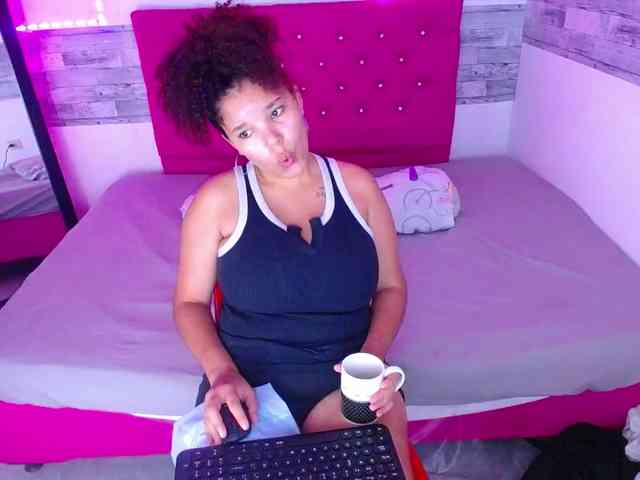 Bignaturalboobs webcam