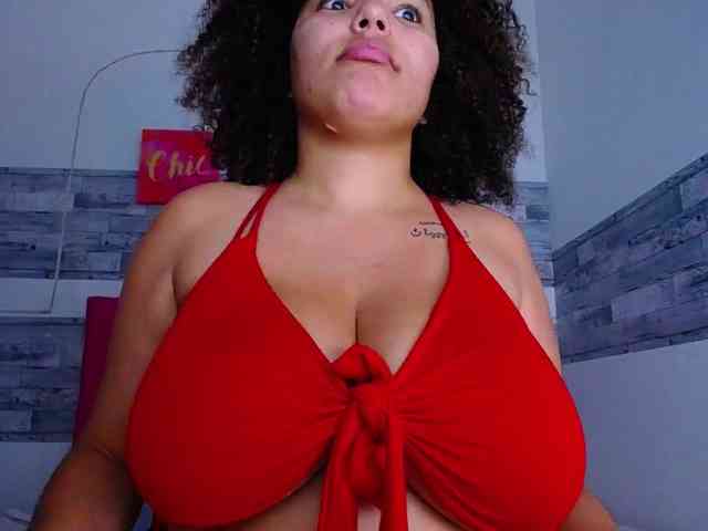 Bignaturalboobs webcam