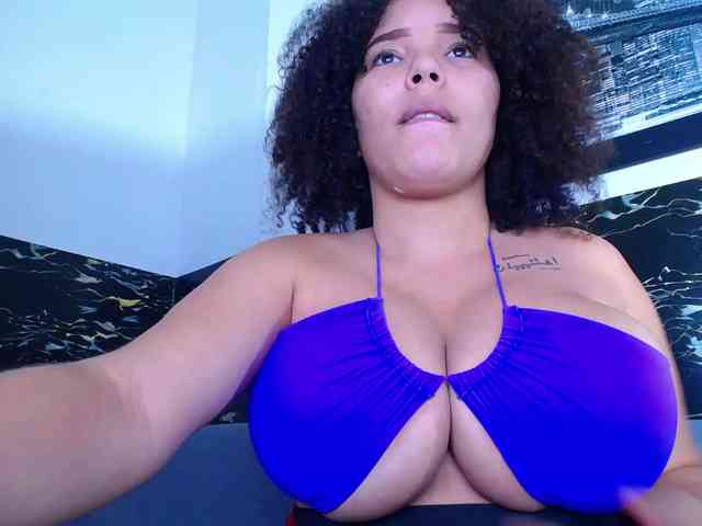 Bignaturalboobs webcam