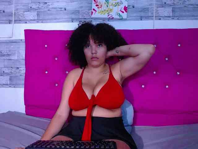 Bignaturalboobs webcam