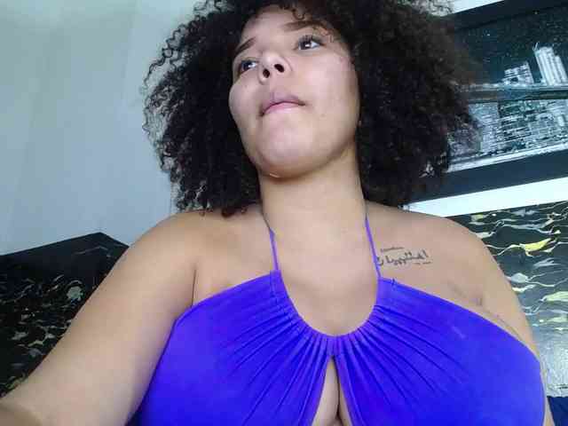 Bignaturalboobs webcam