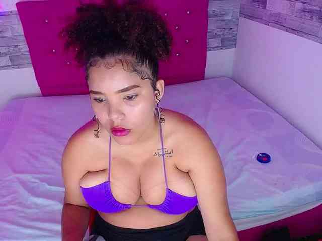 Bignaturalboobs webcam