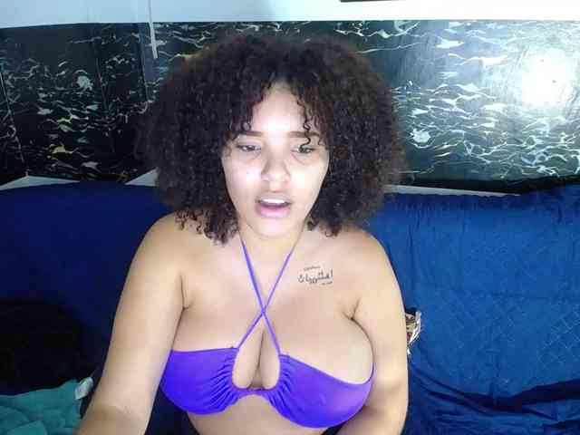 Bignaturalboobs webcam