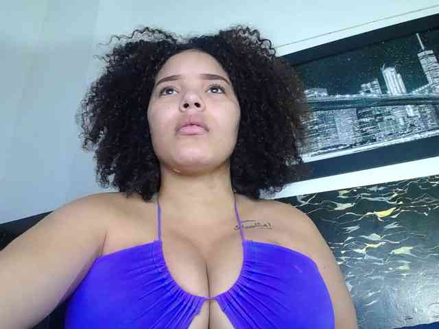 Bignaturalboobs webcam