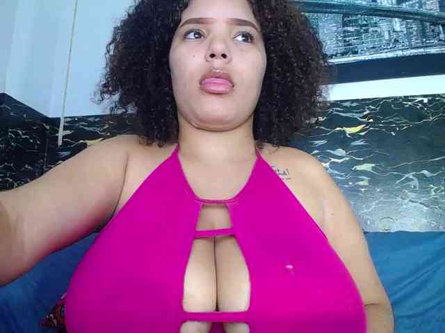 Bignaturalboobs webcam