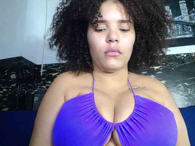 Bignaturalboobs webcam