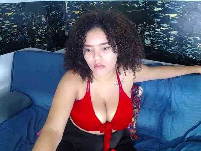 Bignaturalboobs webcam