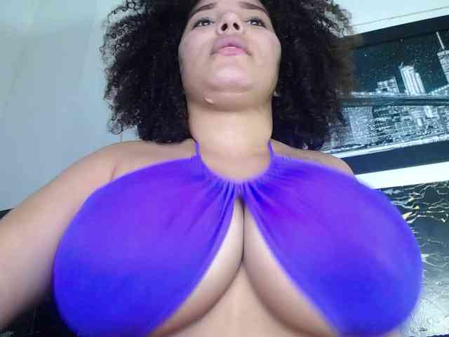 Bignaturalboobs webcam