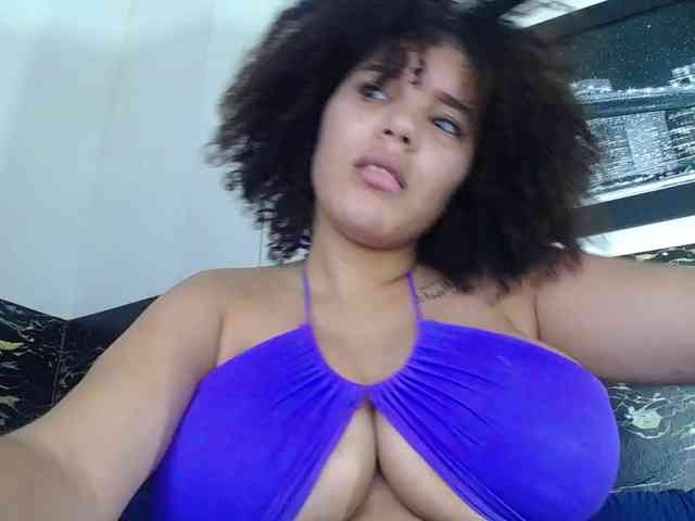 Bignaturalboobs webcam