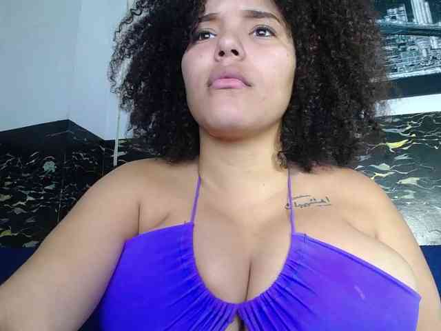 Bignaturalboobs webcam