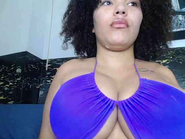 Bignaturalboobs webcam