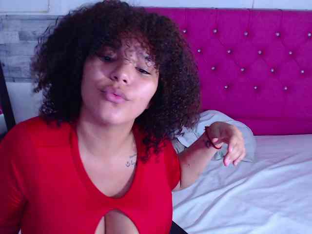 Bignaturalboobs webcam