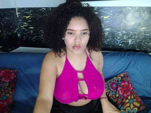 Bignaturalboobs webcam