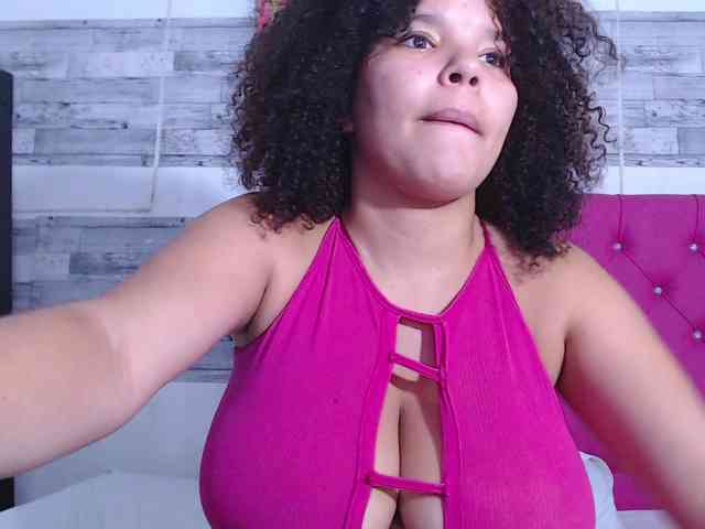 Bignaturalboobs webcam