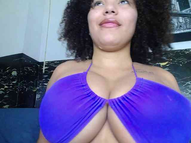 Bignaturalboobs webcam