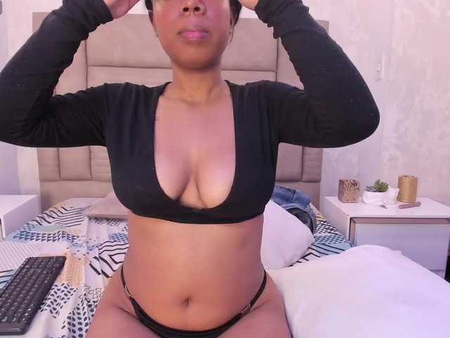  ValThompson chat room