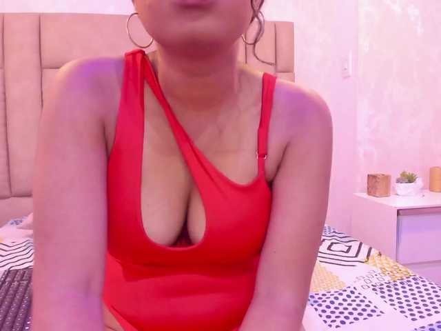  ValThompson chat room