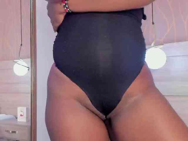 YirethHills Live Webcam on BongaCams