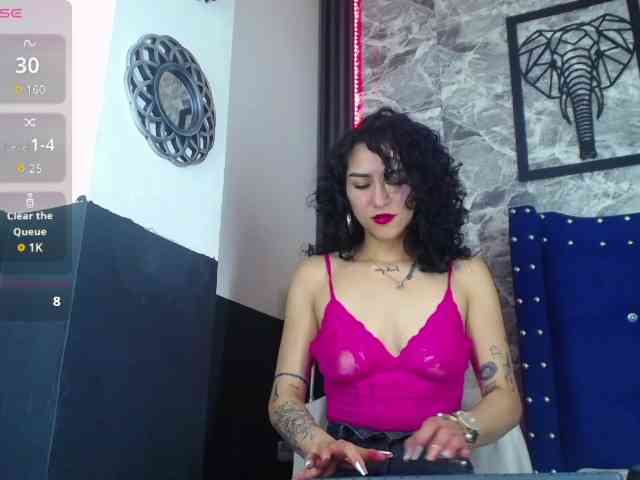 hot-and-fucking-girl webcam