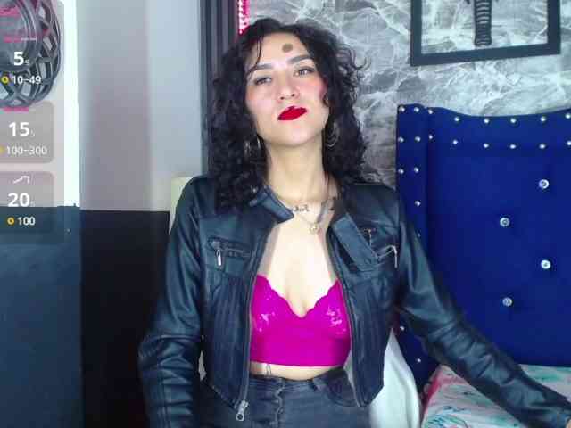 hot-and-fucking-girl webcam