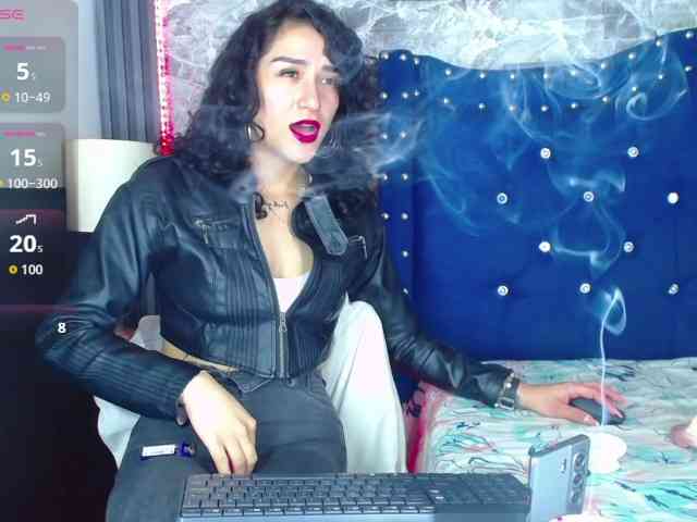 hot-and-fucking-girl webcam